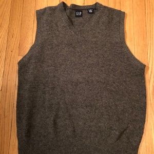 EUC - Men's Gap Grey Wool Sweater Vest size L